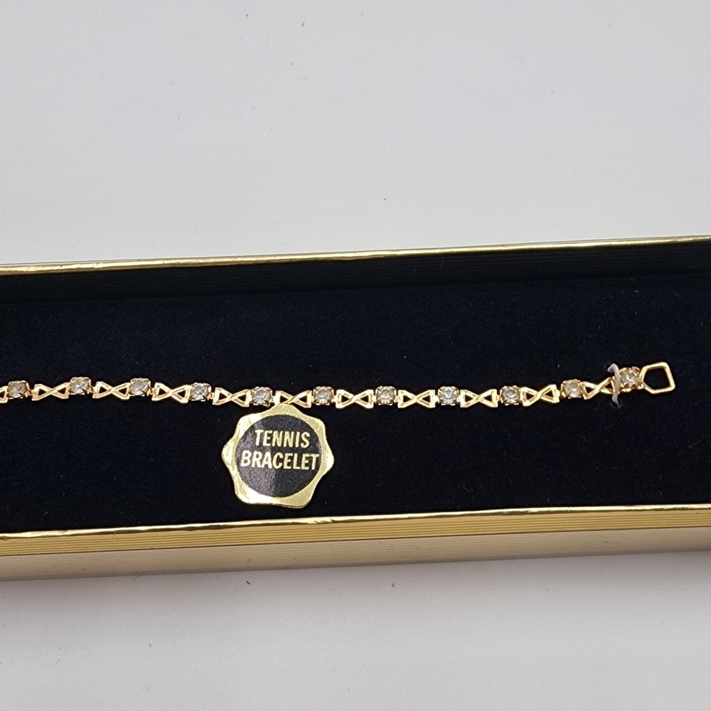 Vintage Infinity Link Tennis Bracelet Genuine Austrian Crystal Gold Tone Classy - Picture 3 of 10